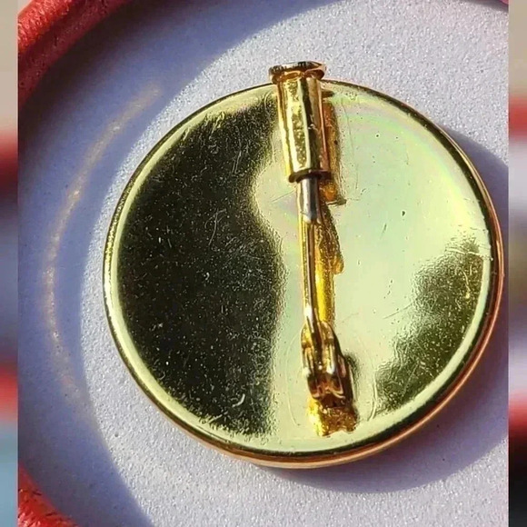 Vintage Damascene  brooches gold tone with black background gold flower and bird - Picture 13 of 17